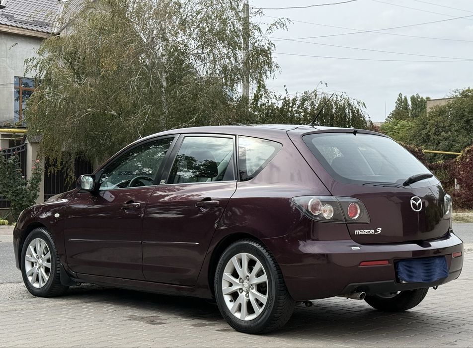 Mazda 3, 1.6 газ/бенз, АВТОМАТ, обслужена, в родной краске