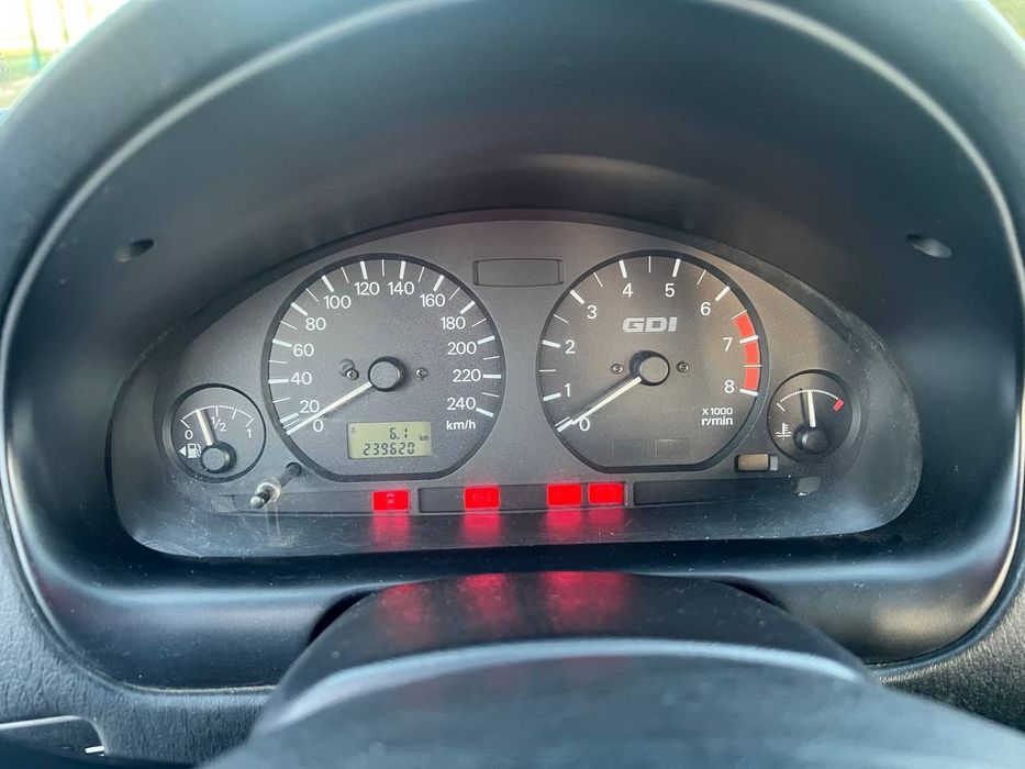 Mitsubishi Carisma 1,8 GDI