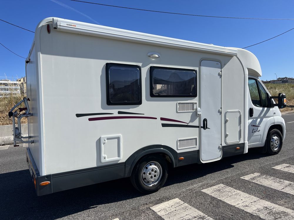 Autocaravana perfilada Fiat 2.3 multijet ano 2009 com AC