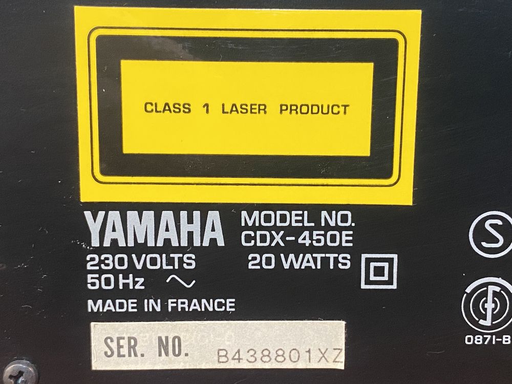 CD програвач Yamaha CDX-450E