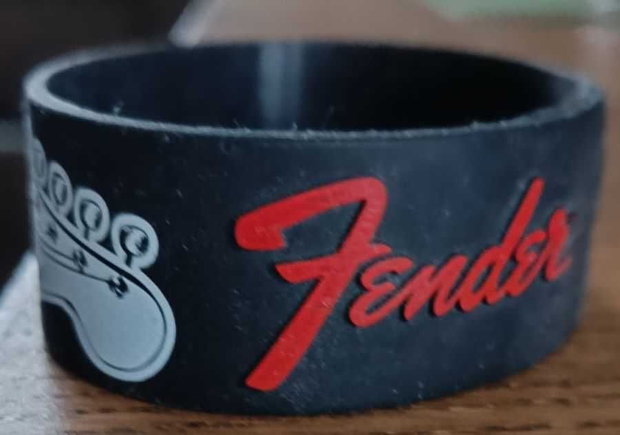 Silikonowa opaska na rękę Fender Guitar