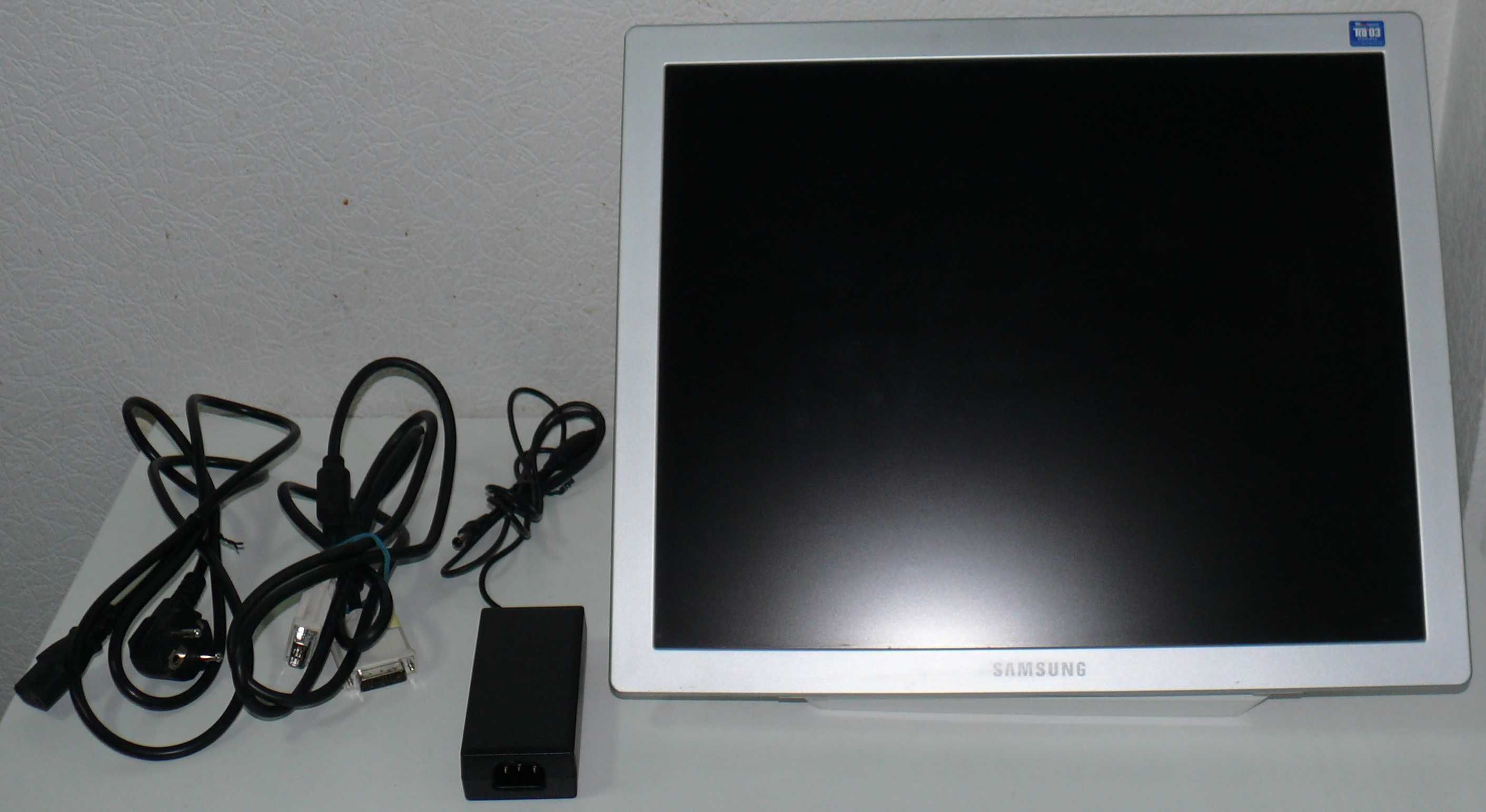 Монитор 19" Samsung Syncmaster 970P TFT 75 Hz 6 мс 178°