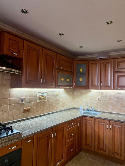 Здається 3-кімнатна квартира по вул. Пролетарська