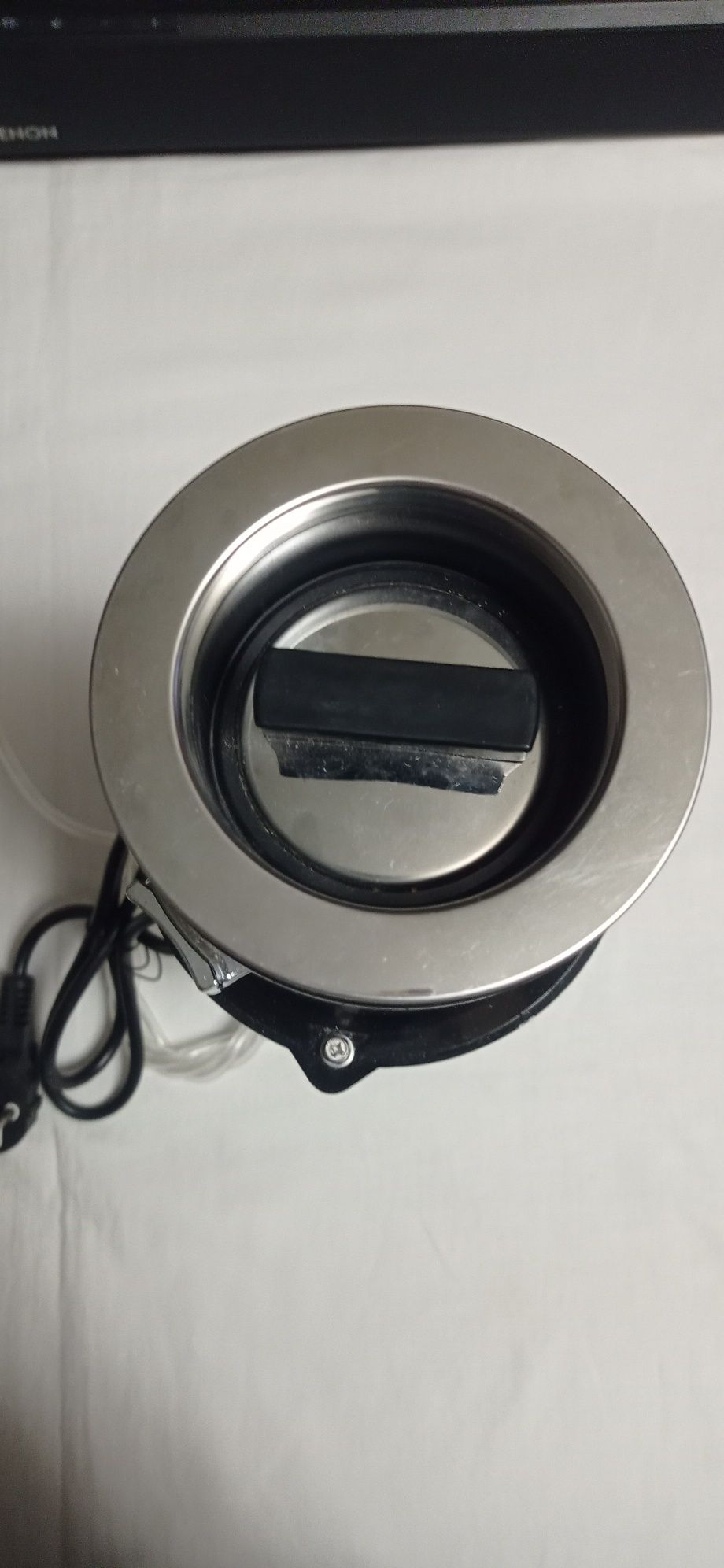Продаю новый измельчитель отходов Easy Waste Sink Disposal