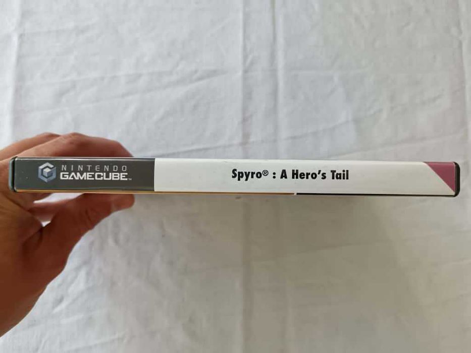 Spyro : A hero's tail [Nintendo Game Cube, 2004] Complete | Authentic