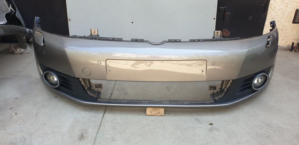 Бампер передний VW Golf Plus 2009-13 г.в