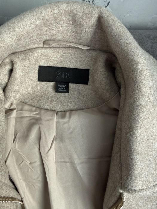 Продам новий Бомбер ZARA, світло-бежевий, розмірМ