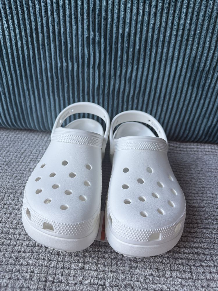 Klapki damskie Crocs Classic Platform r. 41-42, 10 NOWE Białe