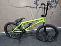 BMX Freestyle Wethepeople Nova 20" Color: Laser Green T-20"