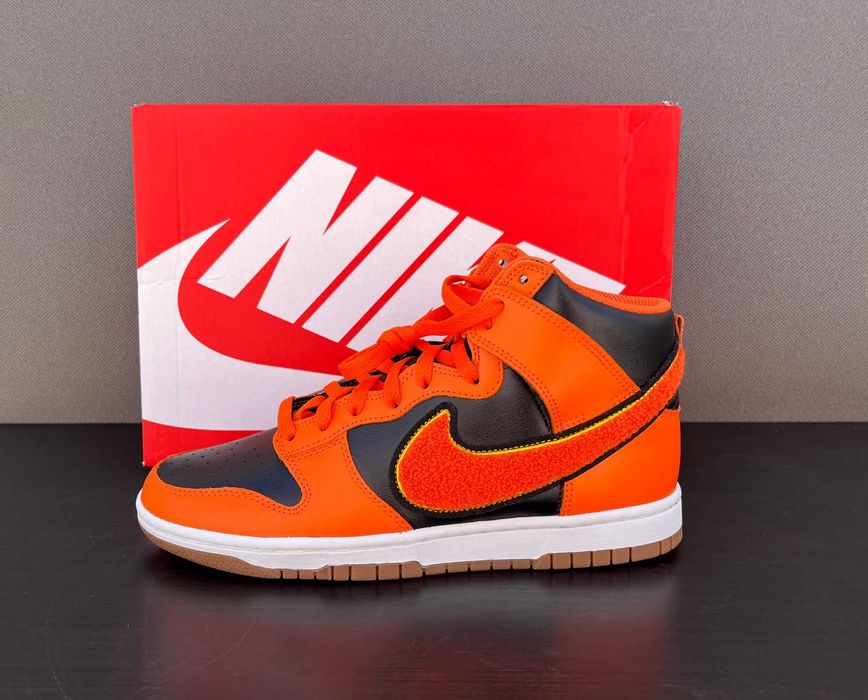 Nike Dunk High University Black Safety Orange