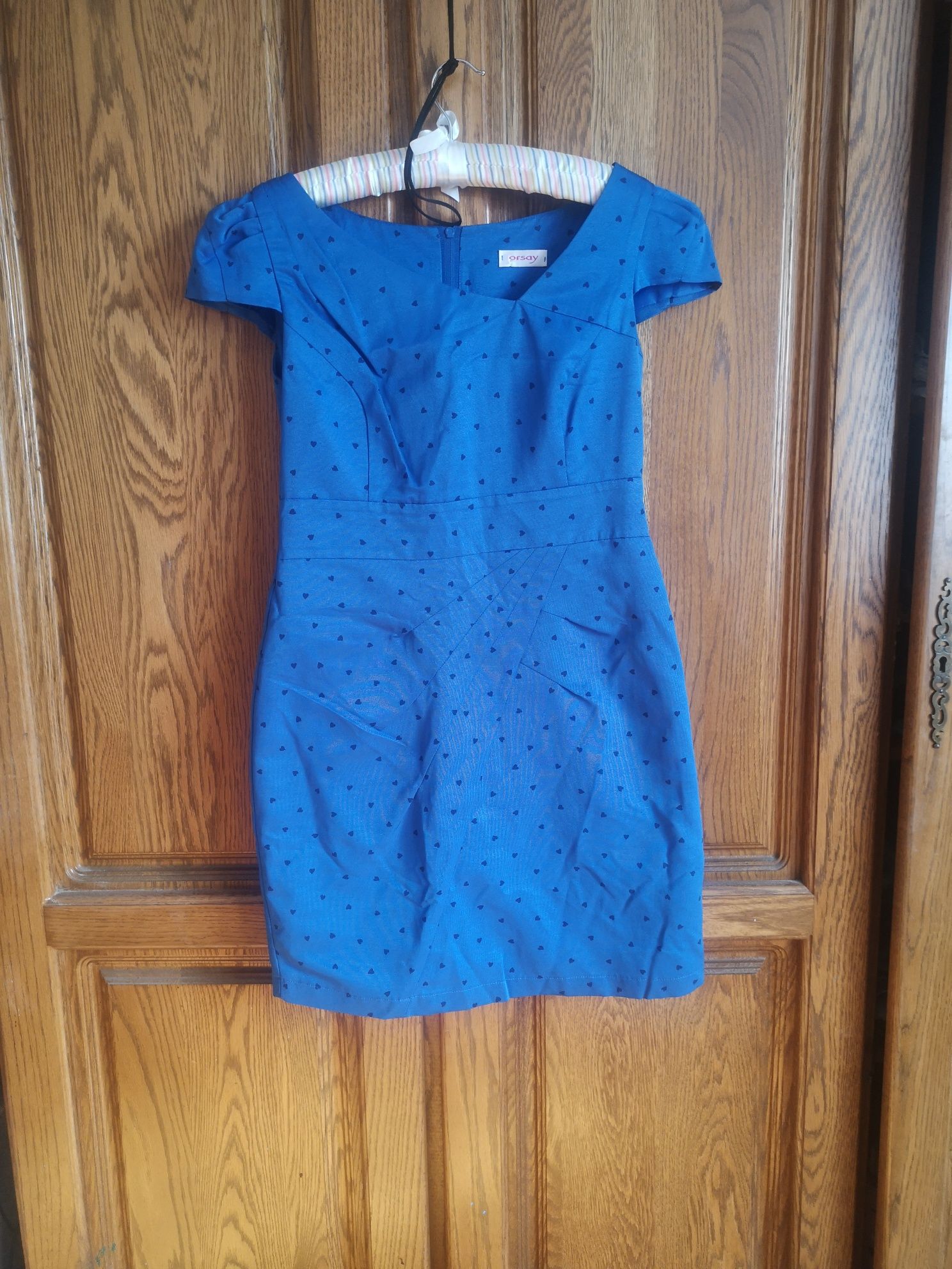 Elegancka niebieska sukienka w serduszka Orsay r. 38