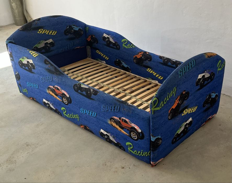 Łozko tapicerowane  dla dziecka 150x70