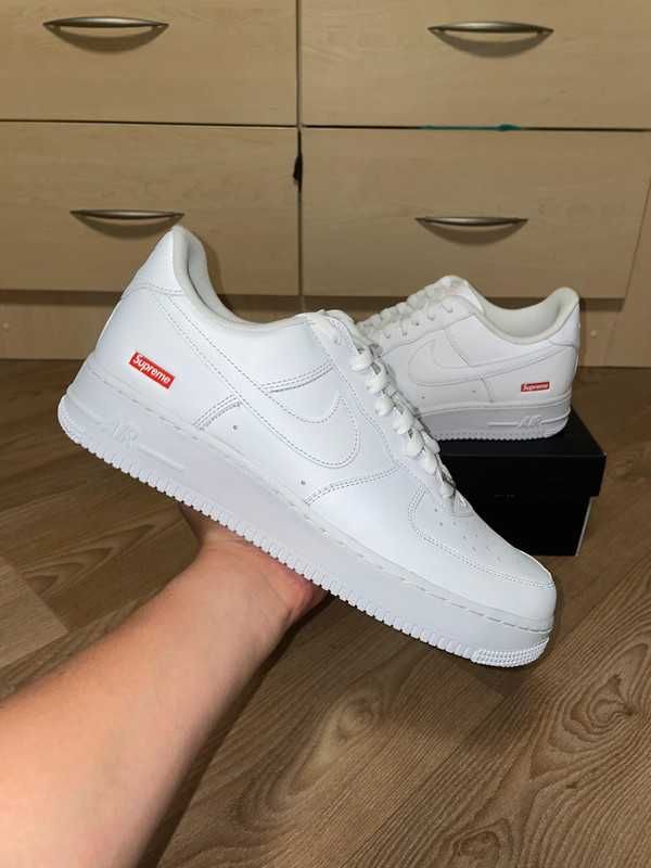 Nike Air Force 1 Low Supreme White  44 EU / 10US / 28 CM