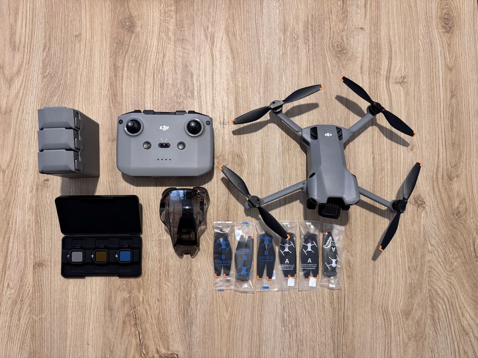 DJI Mini 5 Pro - Fly More combo (rc-n3) стан нового