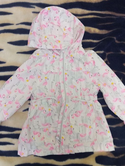 Легенька курточка на дівчинку 3-4 роки