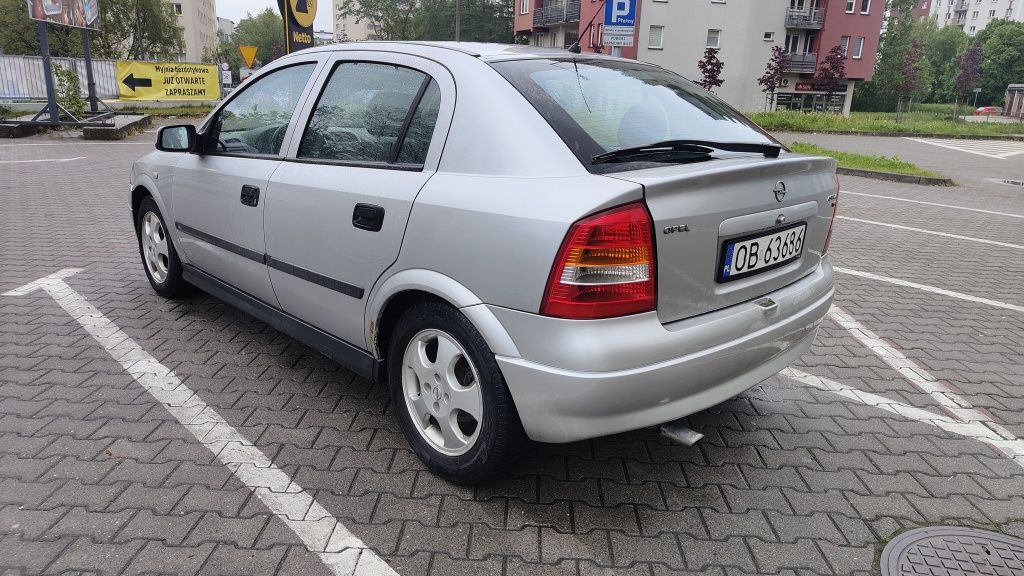 Astra 1.6 gaz 1999r