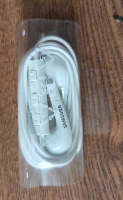 Oryginalny zestaw słuchawkowy Samsung EHS64AVFWE Jack 3.5mm White
