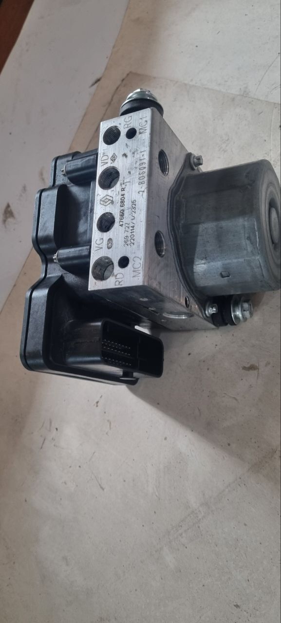 Насос ABS блок Renault Daster 2021-24 476606804R