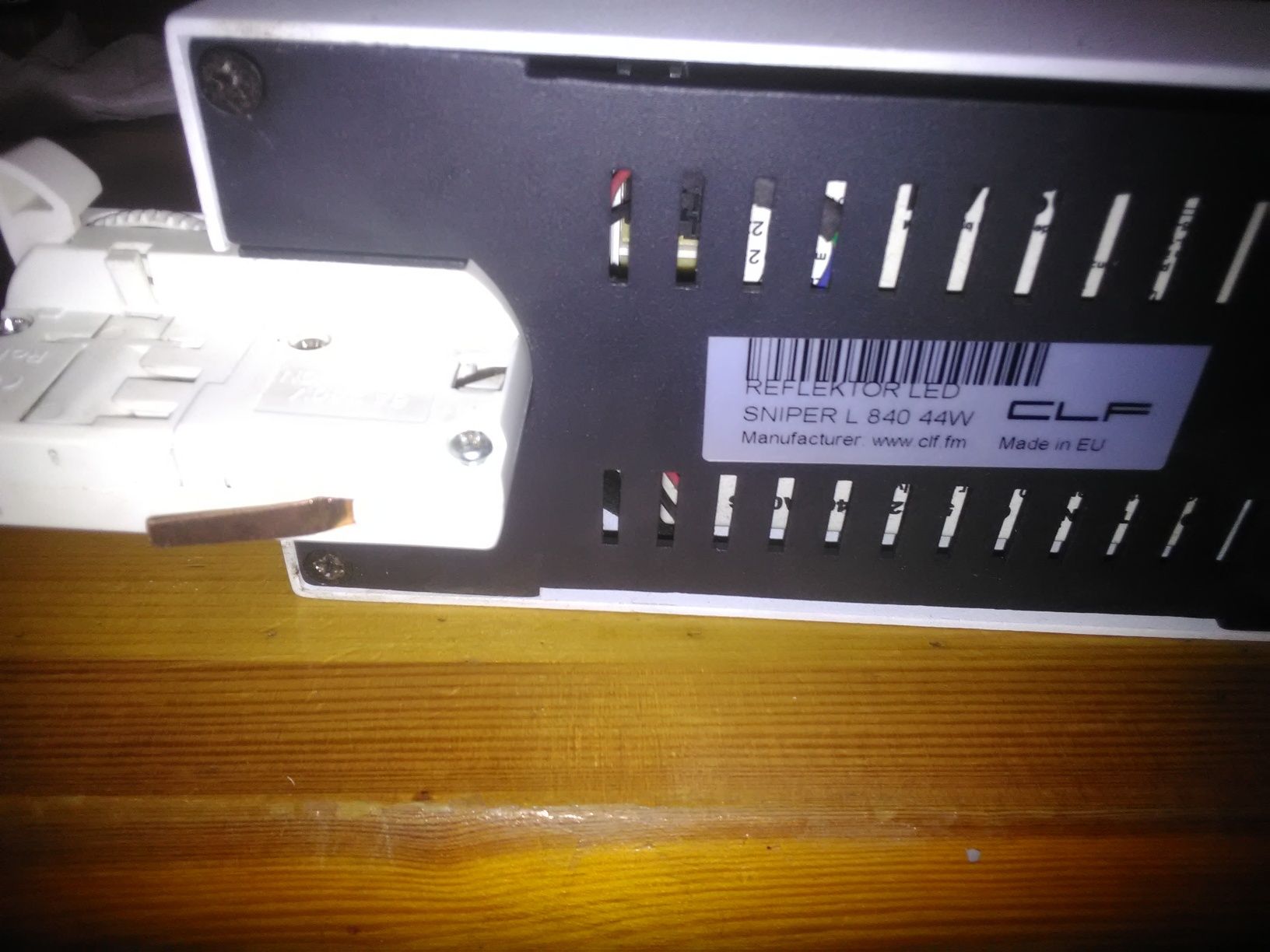 Reflektor LED szynowy