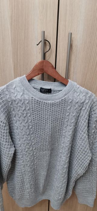Sprzedam szary swetr