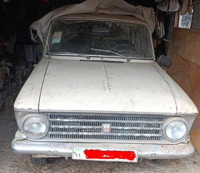 Автомобіль "Москвич-408" + запчастини.