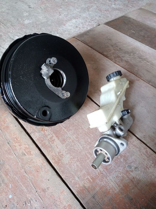 Вакуумний toyota avensis t25