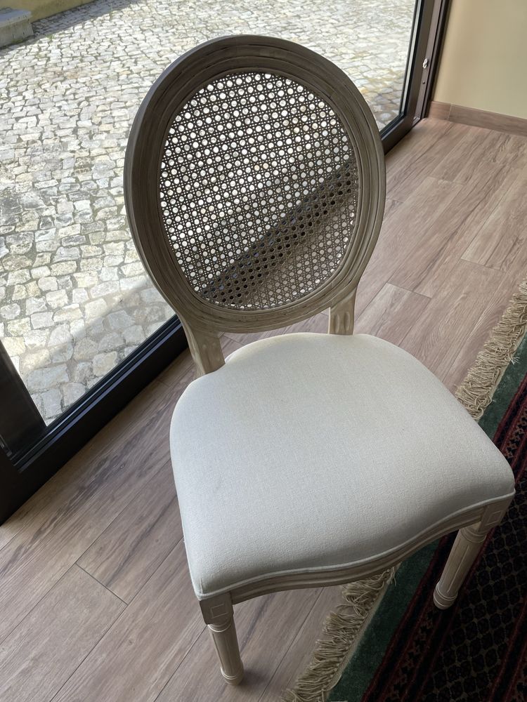Cadeiras de Madeira e palhinha