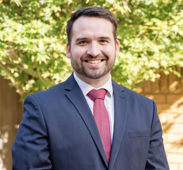 Conversational English with native speaker :)