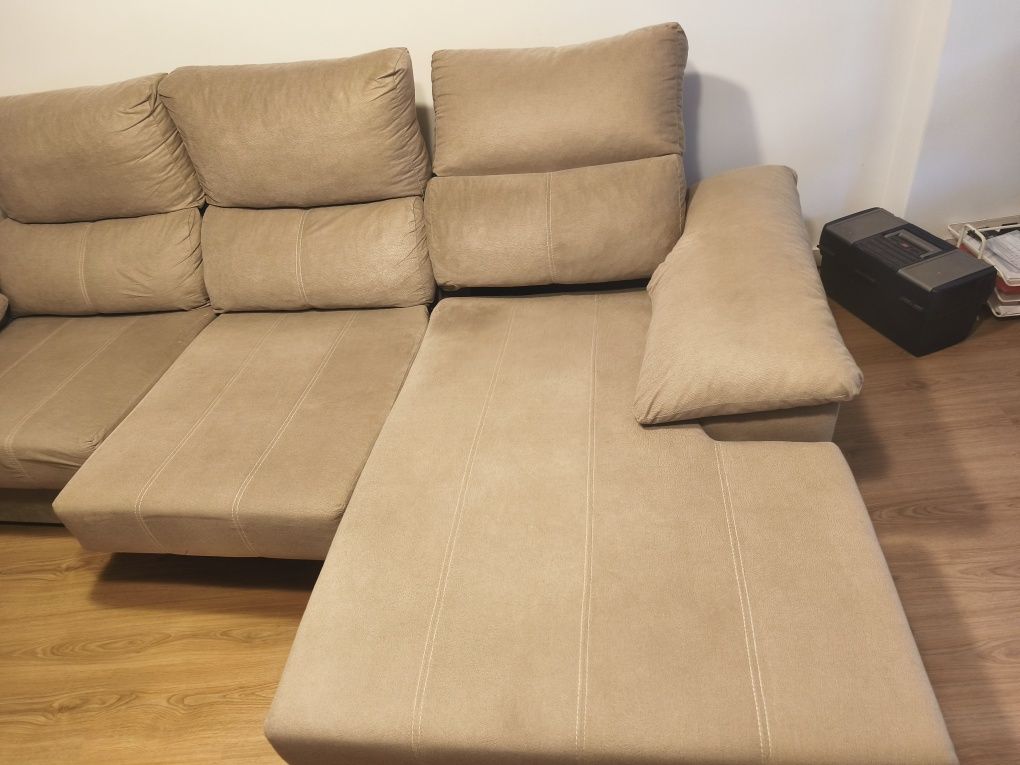 Sofá Chaise longue 3 lugares como novo