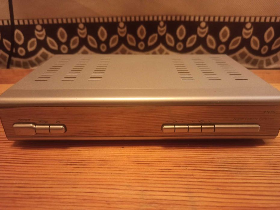 Ресиверы Q Sat-ST-08,Eurosky ES-4050,Digital Satellite Receiver 4100C