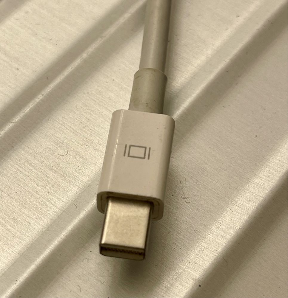 Przejściówka Apple Mini DisplayPort-VGA oryginalna MacBook Air