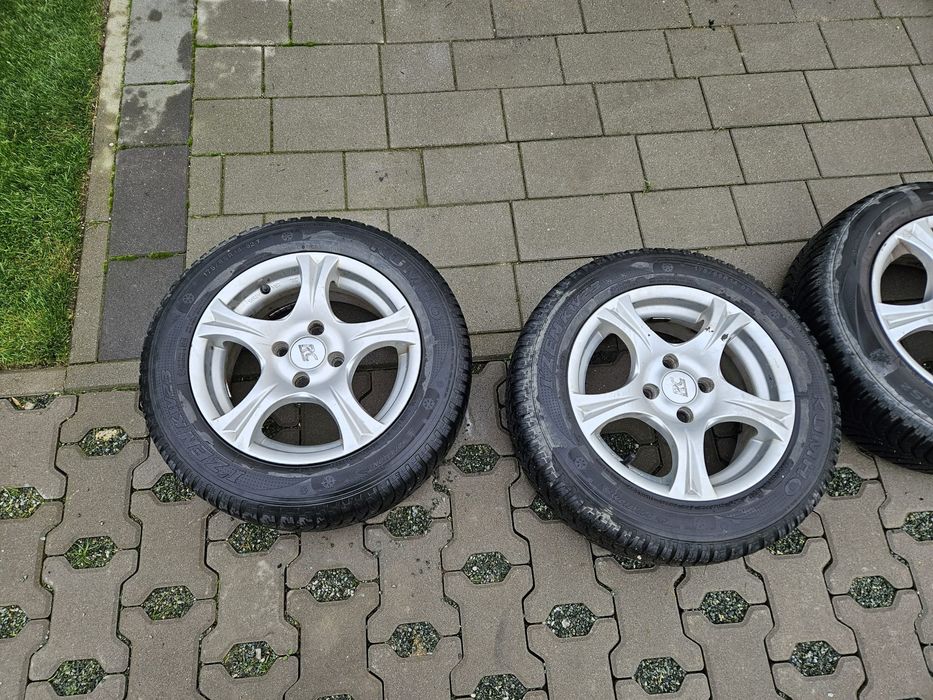 Alufelgi 14' 4x98 z oponami zimowymi