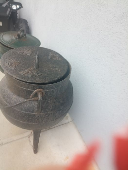 Panelas ferro antigas