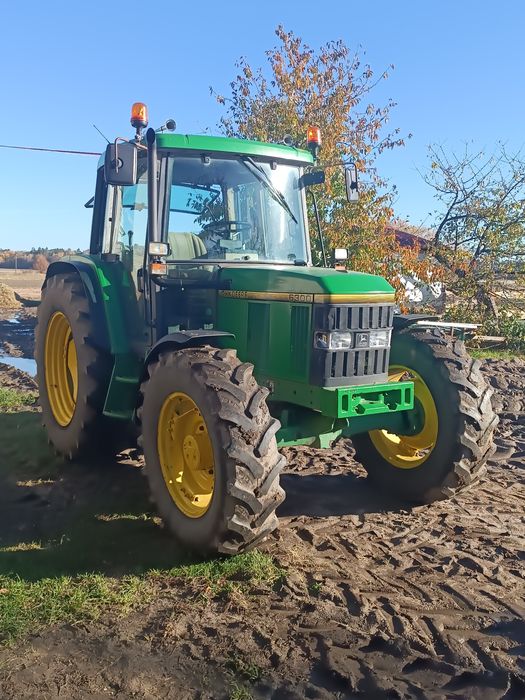 Ciągnik rolniczy John Deere 6300
