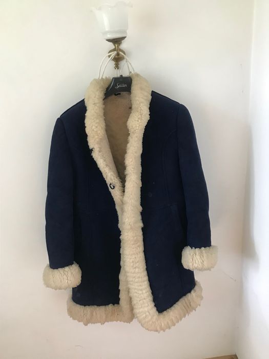 Kożuch damski niebieski.