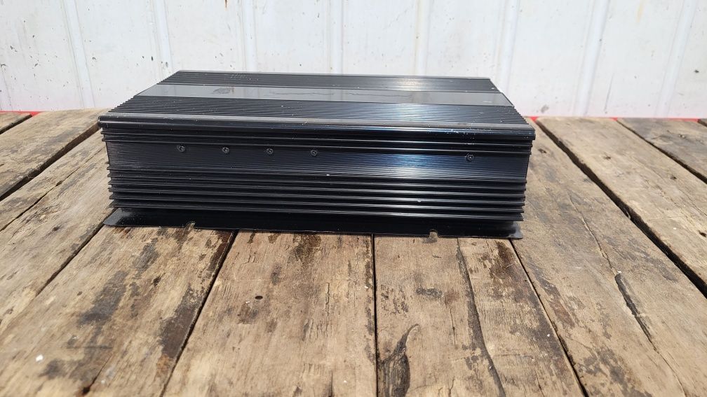 Преобразователь/UPS/Безперебойник  12V/220V