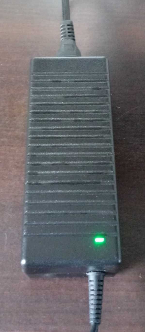 Zasilacz do laptopa Green Cell.