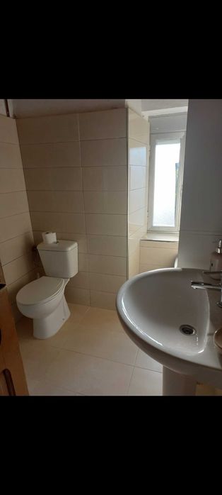 Vendo casa de aldeia barata com muito potencial