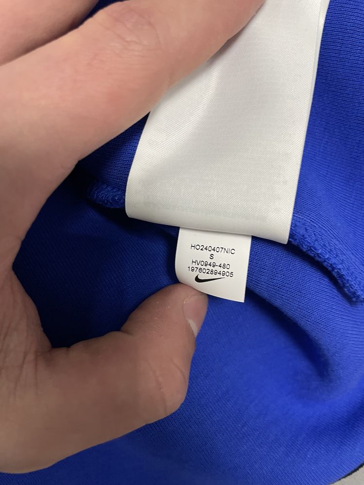 Nike tech-fleece