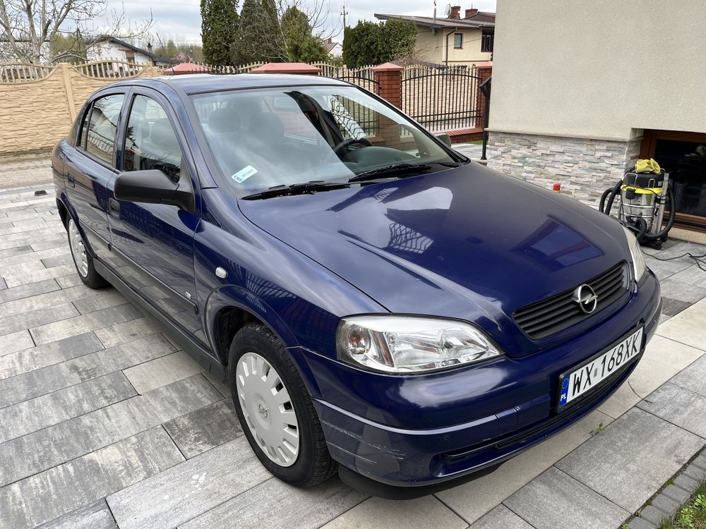 Opel Astra II 1.6 benzyna 2005 rok klimatyzacja Salon Polska