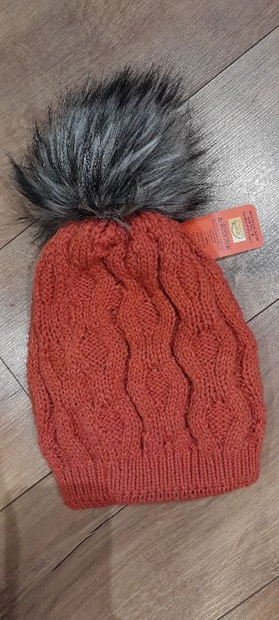 Czapka zimowa z pomponem 30%wełna