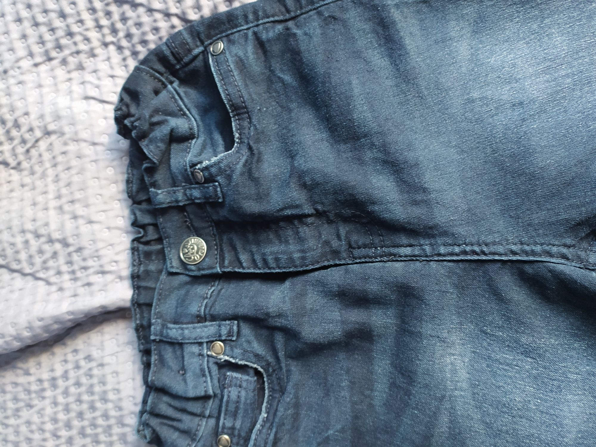 Spodnie jeansy dżinsy r. 146 jak nowe