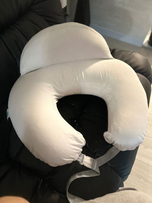 Подушка для годування