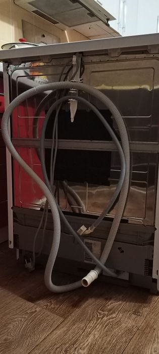 Посудомийні машина BOSCH