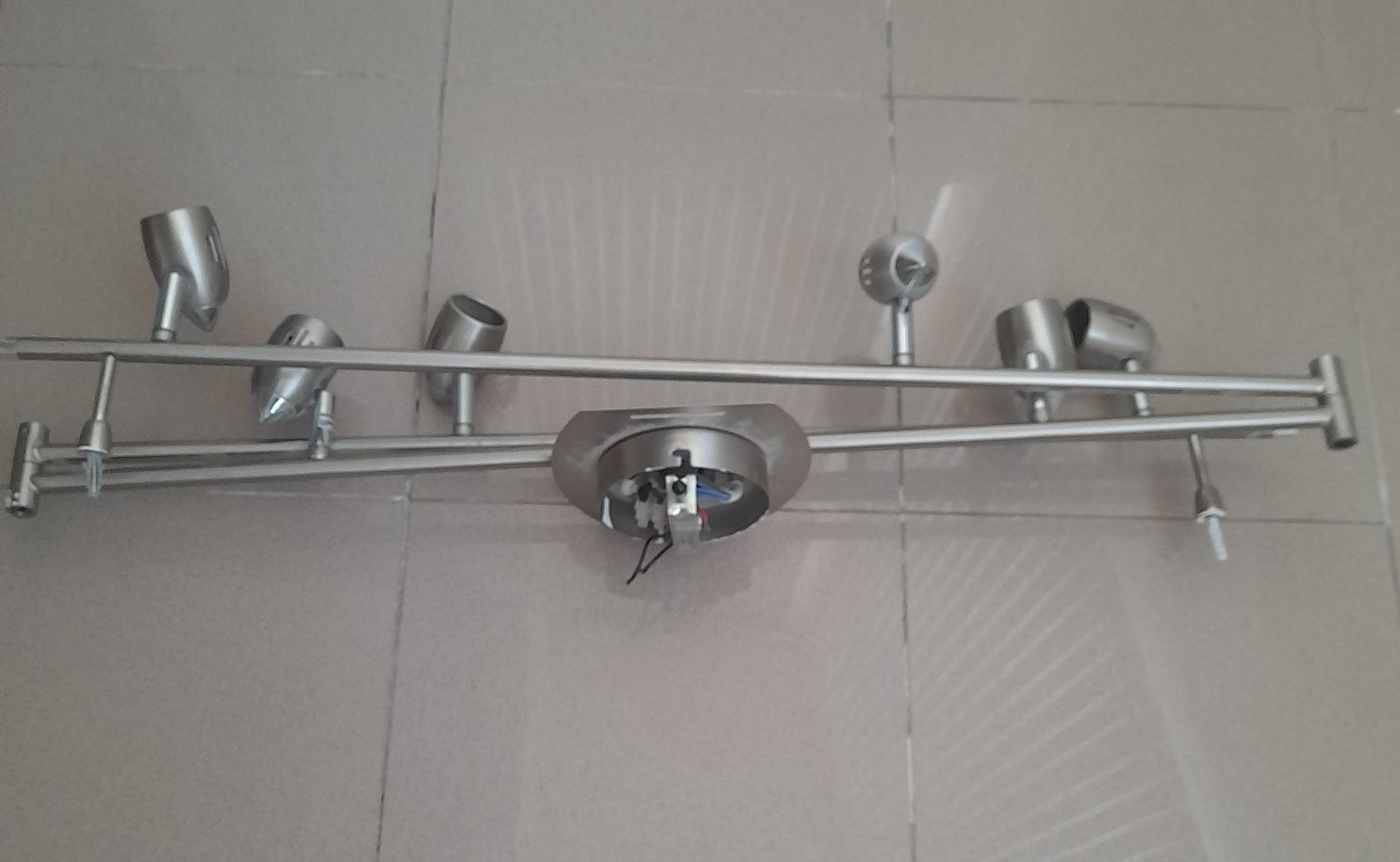 Candeeiro metal teto parede