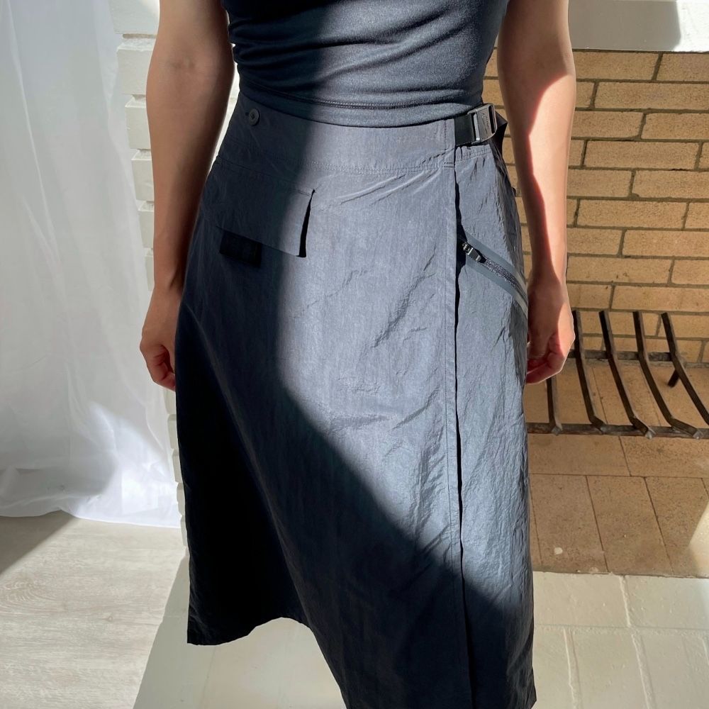 Спідниця Nike Tech Pack Black Mid Long Wrap Skirt M/L