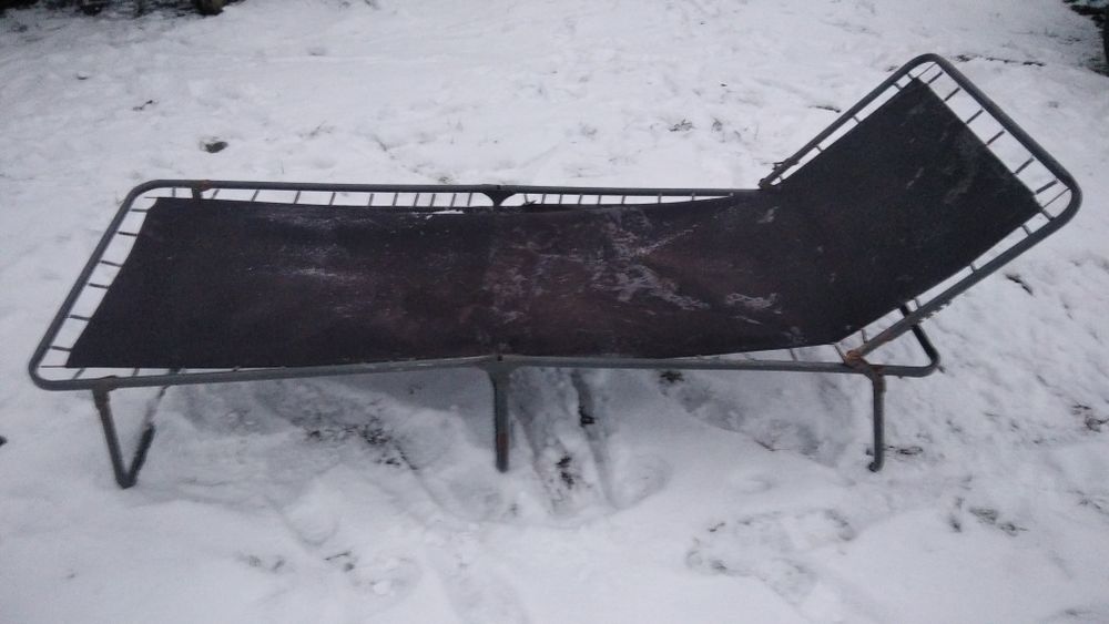 Розкладушка в робочому стані