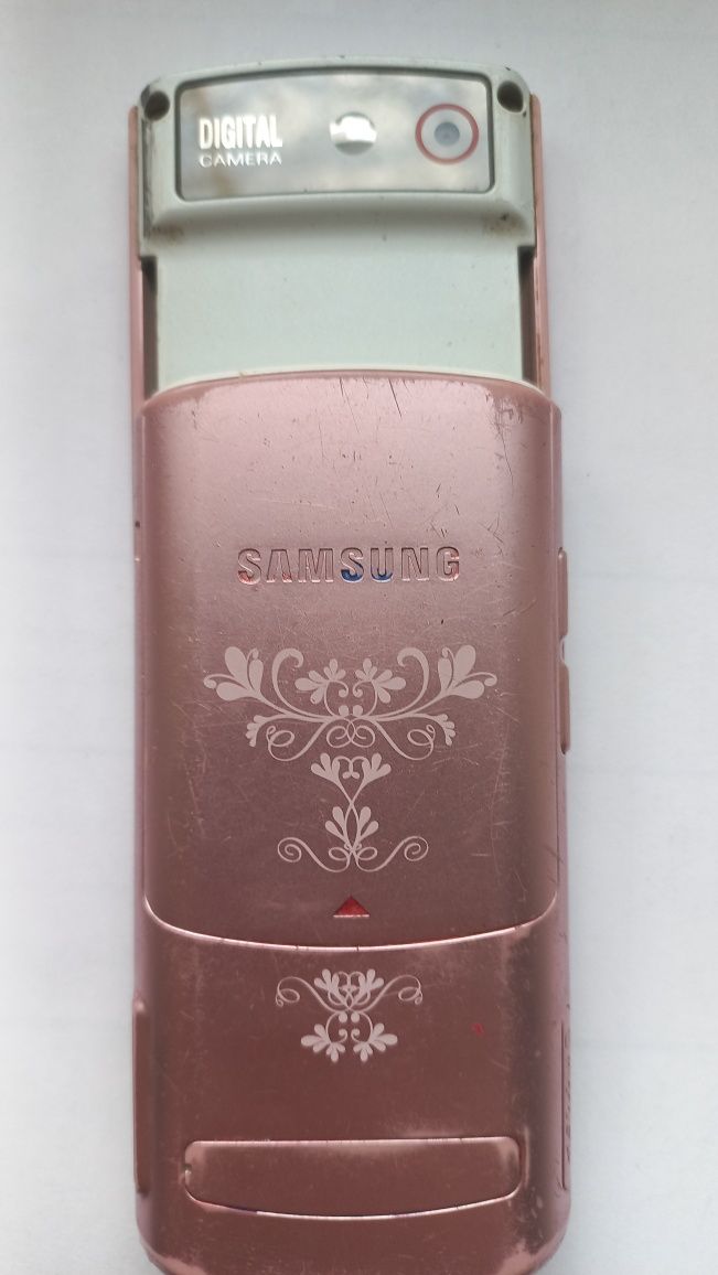 Телефон Samsung 3050