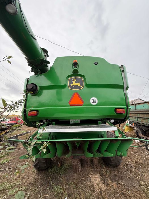 John Deere S670i HillMaster