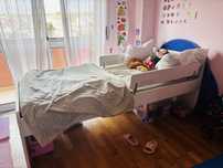Cama de crianca c/estrado e colchao SLAKT branca